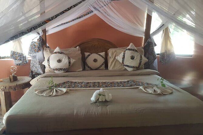3 Days Nyerere NP [Selous GR] Game, Walking and Boat - Day 2 full-day game drive: big mammals and serious bird time