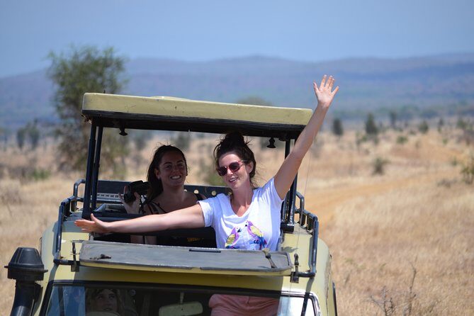 4 Day Serengeti & Ngorongoro Safari Wildlife Wonders of Tanzania - Ngorongoro Crater Descent: The Afternoon-to-Morning Contrast