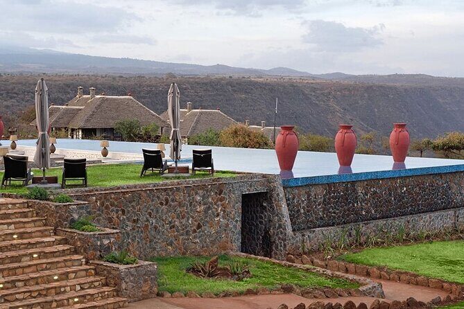 4 Days:tanzania Budget Safari - Long Way Expeditions: guides like Tuma and Nathan make a difference