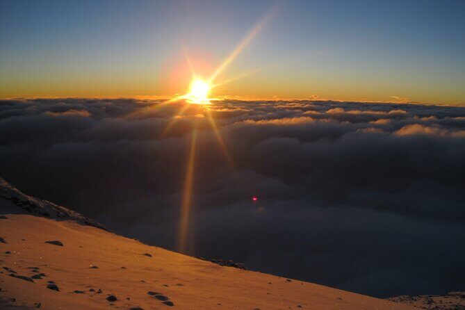 5 Days Marangu Route Kilimanjaro hiking - Day 3: The saddle between Kibo and Mawenzi and the moonscape feeling