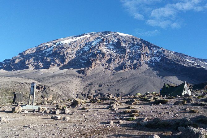 7 Days Kilimanjaro Climb Machame route - Day 4: Barranco Wall Scramble to Karanga Valley With Ridge Camping