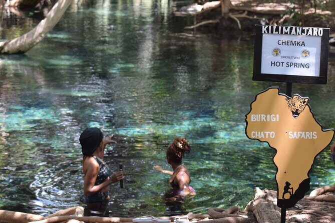 Amazing Chemka (Kikuletwa) Hot Spring Day Trip | BURIGI CHATO SAFARIS CO LTD - Lunch and barbecue under the trees: the best kind of simple meal