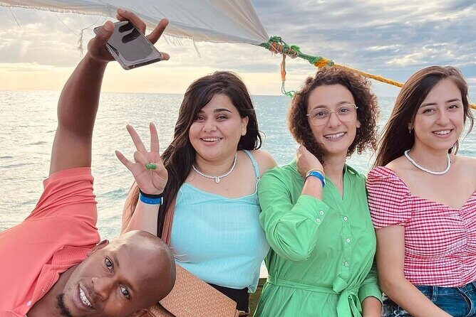 Baraka Aquarium and Dolphin Sightseeing with Sunset Cruise - What to Bring (and What to Expect in the Water)