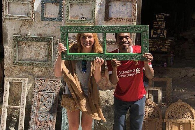 Cultural Walking Tour through Stonetown, a UNESCO World Heritage Site - Darajani Bazaar: Spices, Produce, and the Everyday Energy of Trade