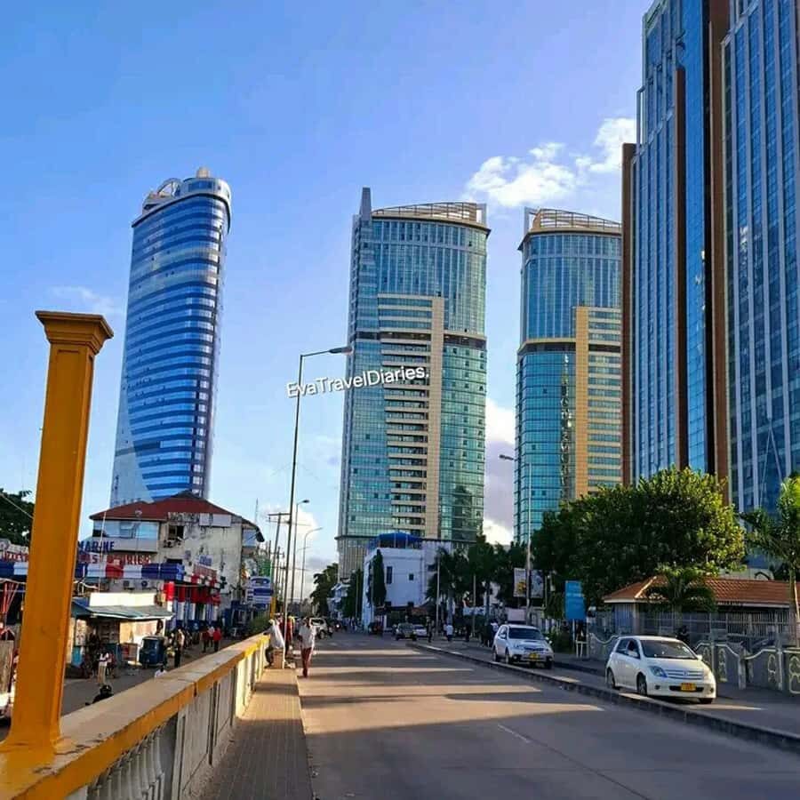 DAR ES SALAAM : 6hr DAR ES SALAAM CITY TOUR WITH PRIVATE CAR - KFC Mlimani lunch and Mlimani City shopping: practical stops, real time for buying