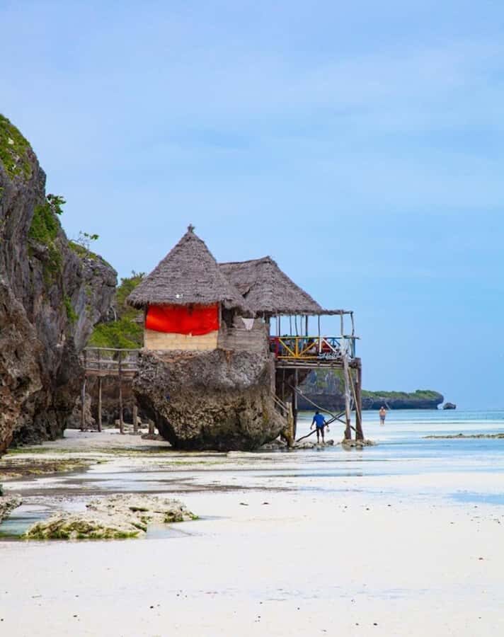 Day trip to the Rock Restaurant & relax on mtende beach - Price and Value: What $95 Buys You (and What It Doesn’t)