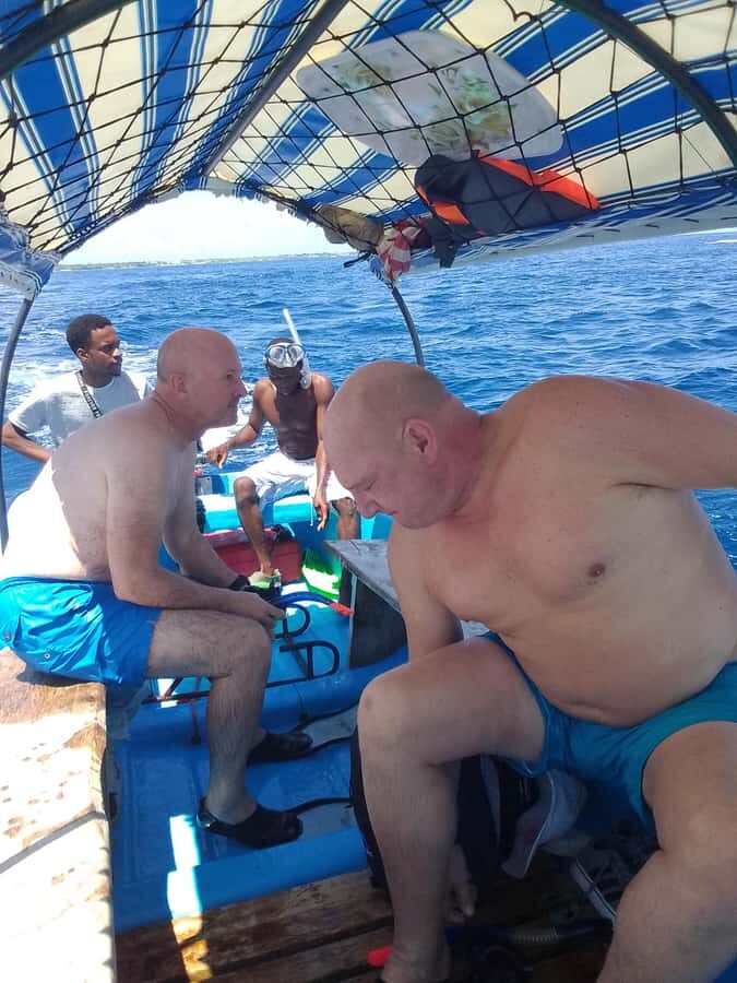 Dolphins & Snorkeling Zanzibar: Mnemba Island Tour - Mnemba Island rules: you enjoy the view, not the private shore