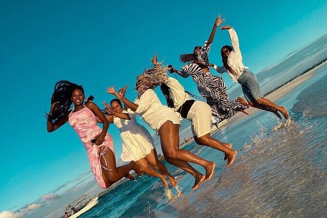 Explore Dar es Salaam: Full-Day Private City Tour - Kariakoo Market and Coffee: Everyday Trade with Real Variety