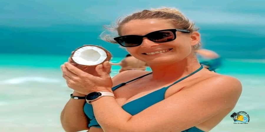 From Nungwi/Kendwa: Mnemba Atoll Starfishes & Dolphins Tour - Seafood lunch: what’s included and how to plan your appetite