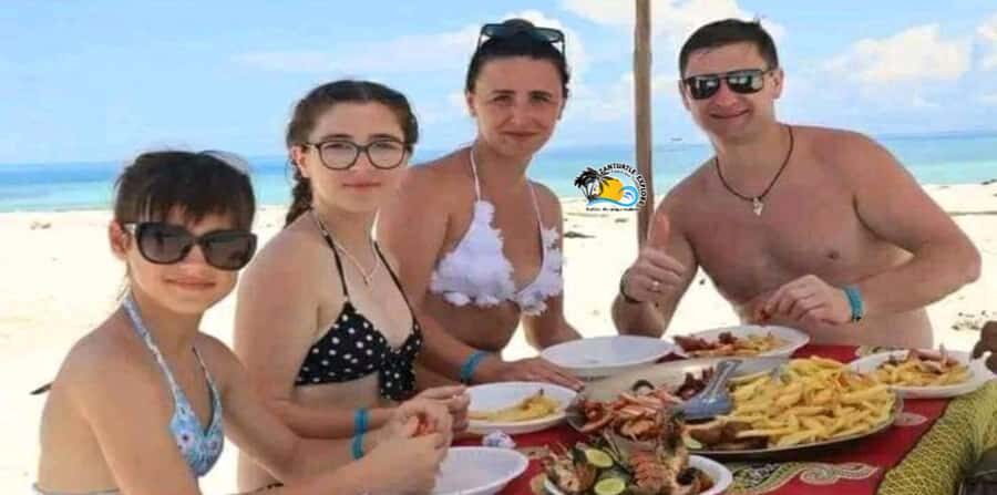 From Nungwi/Kendwa: Prison Island & Nakupenda Sandbank Trip - Food on the sandbank: seafood lunch, seasonal fruits, and what you should expect