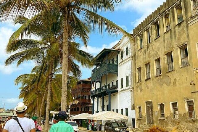Full-Day Private Tour in Zanzibar with Cooking Class - Cooking class in a traditional Zanzibar home