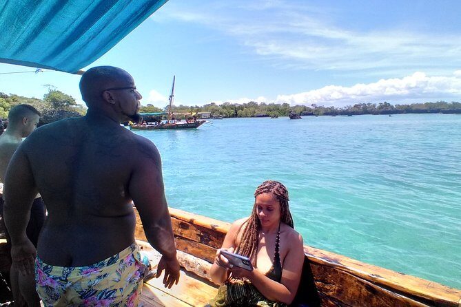 Full-day Safari Blue Trip in Zanzibar with Lunch buffet - Kwale Island Lunch Buffet: Seafood Plus Real Recovery Time