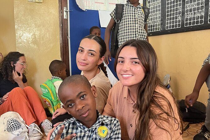 Full Day Volunteering in PDS Village - Lunch, Bottled Water, and Drinks: Keeping the Day Comfortable