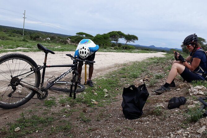 Kilimanjaro bike park safari - Wildlife moments that happen because you’re moving