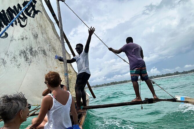 Pongwe Dhow fishing - Learning sailing the traditional way (and why it’s not just a ride)
