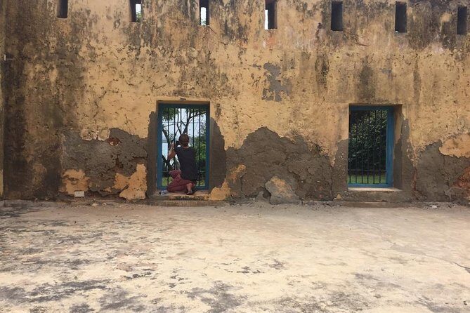 Prison Island and Nakupenda Private tour - Full day + Seafood Buffet - Price and logistics: is $105 per person a fair deal?