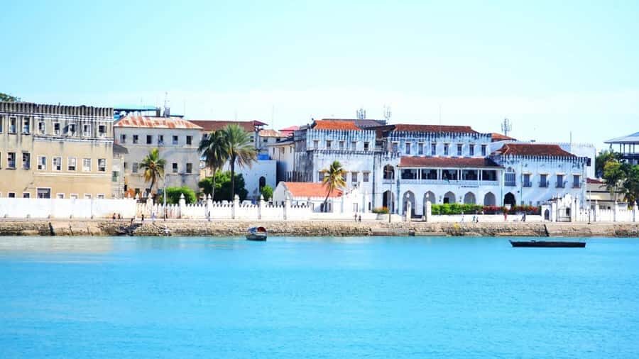 PRISON ISLAND AND NAKUPENDA SANDBANK UNVEILED EXCURSION - Key points worth knowing