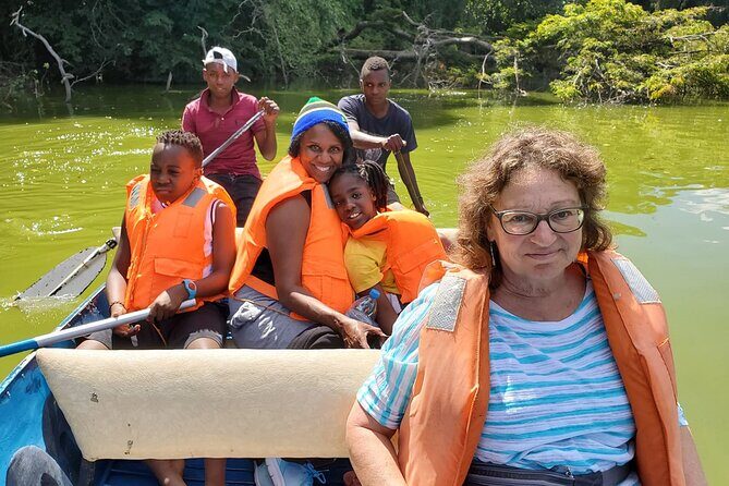 Private Canoe or Hike Tour on Lake Duluti - Lake Duluti: the calm water and big views part