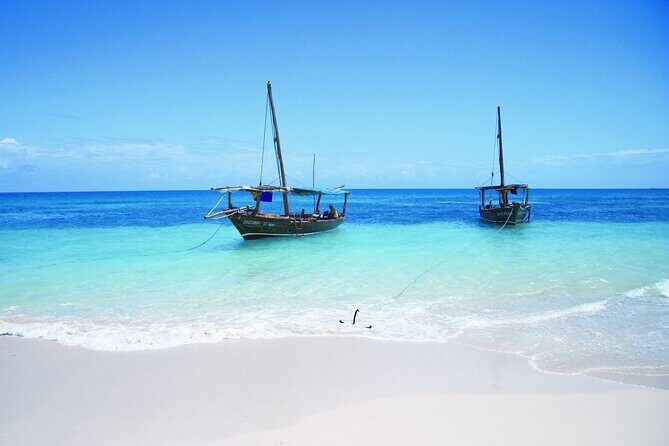 Safari Blue Private Full-Day Tour - Blue safari sandbank: the best part is the long stretch