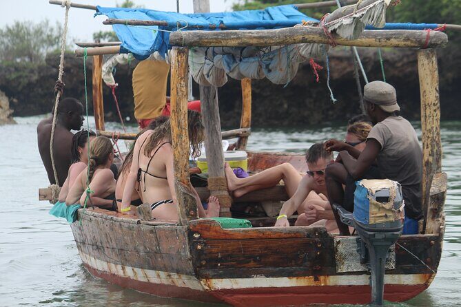 Safari Blue Zanzibar City Tanzania - Coral reef snorkeling: the heart of the day