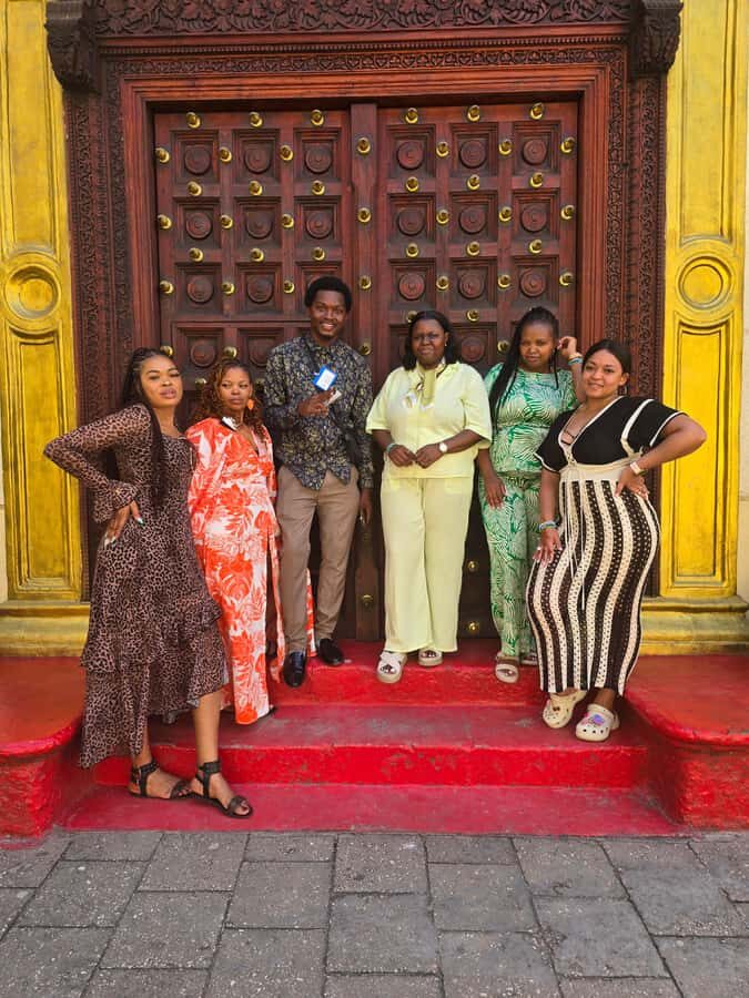 Stone Town Private Guided Walking Tour - Meeting point in Forodhani Gardens: start easy, then get moving