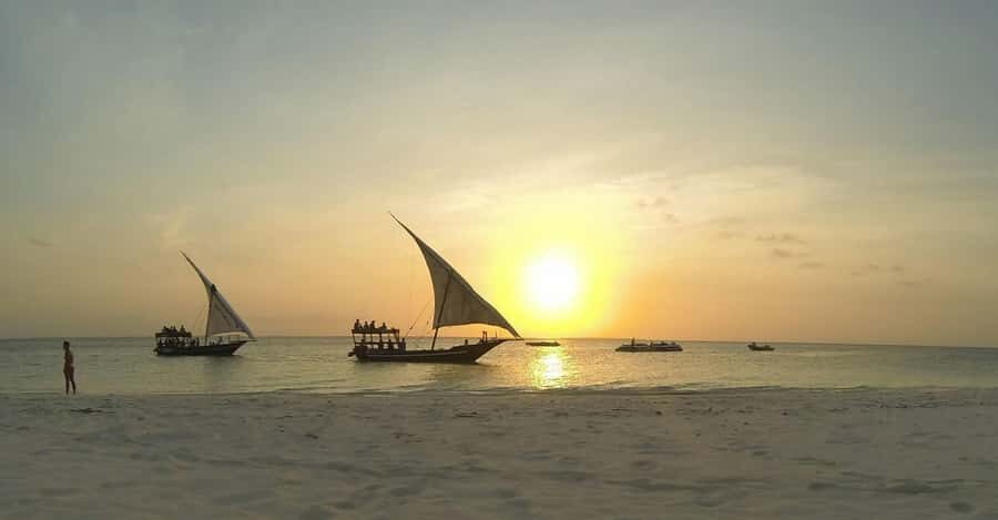 Stone Town: Traditional Dhow Sunset Cruise - Key points before you go