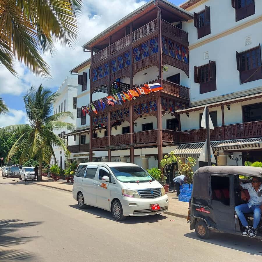Stone town walking tour ( City tour) - Fish Auction and Darajani Spice Market: Where the Senses Do the Teaching