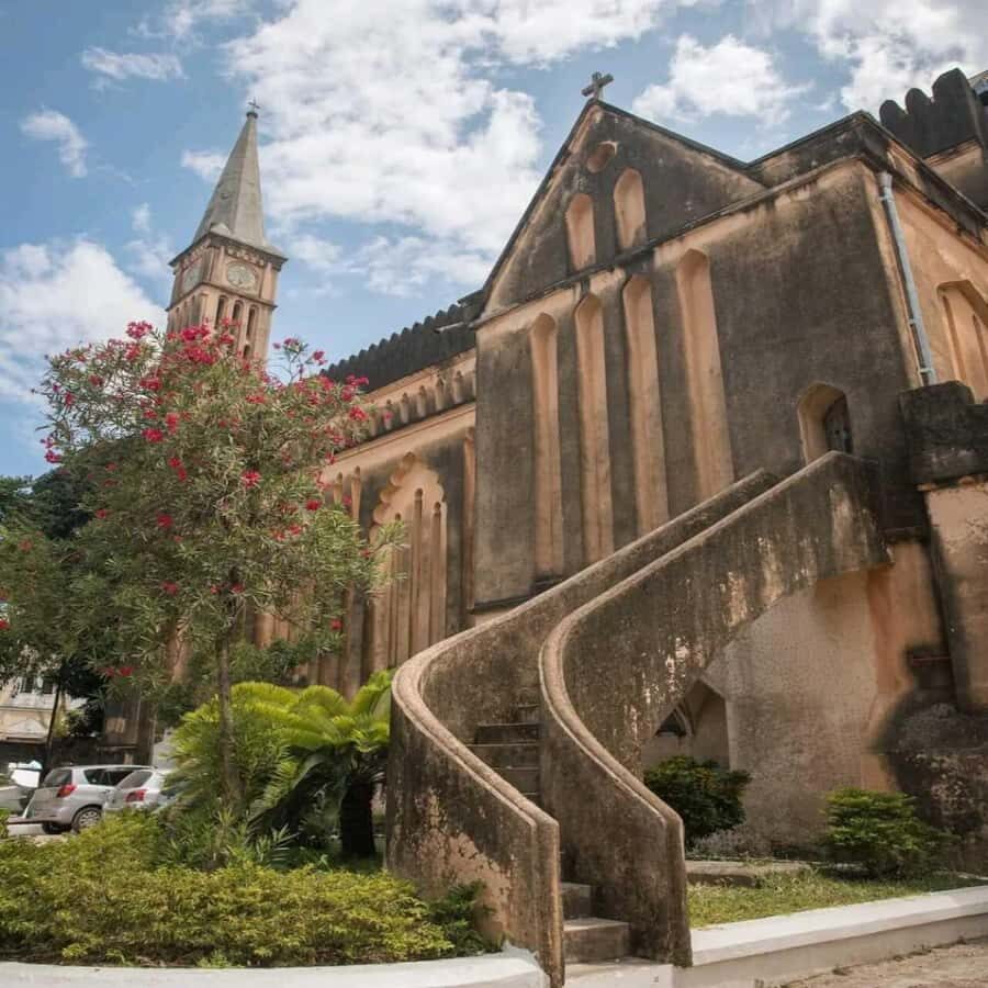 Stone Town Walking Tour with Female Guides - Forodhani Gardens: Local Food Energy in Stone Town