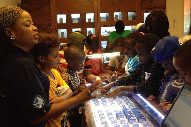Tanzanite experience tour - Tanzanite shopping in Arusha - Shanga Foundation: handicrafts with a real workshop feel