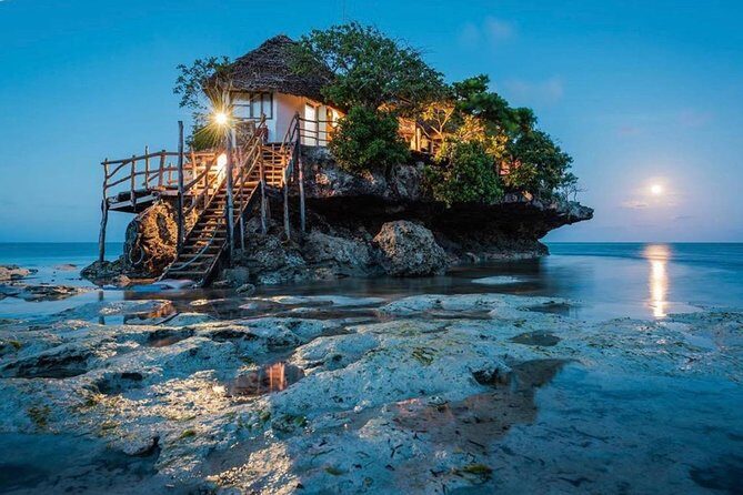 The Rock Restaurant by Speed Boat - The 45-minute speed boat ride: views, weather, and comfort