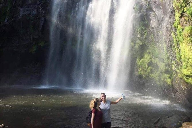 Waterfall & Coffee Walking Tour - Lunch with a village stop: how to turn a meal into a cultural moment