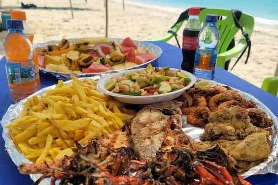 Zanziba: Private Nakupenda Sandbank, Stone Town+Lunch+Pickup - Nakupenda Sandbank: Swim Time, Snorkeling, and Real-Life Crowds