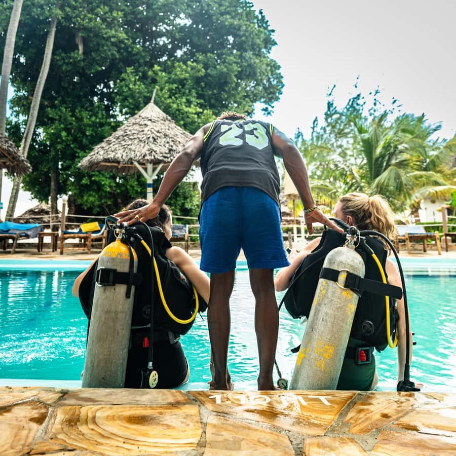 Zanzibar 1 Day Scuba Diving Course for Beginners with Lunch - The Most Practical Way to Get the Best First-Time Experience
