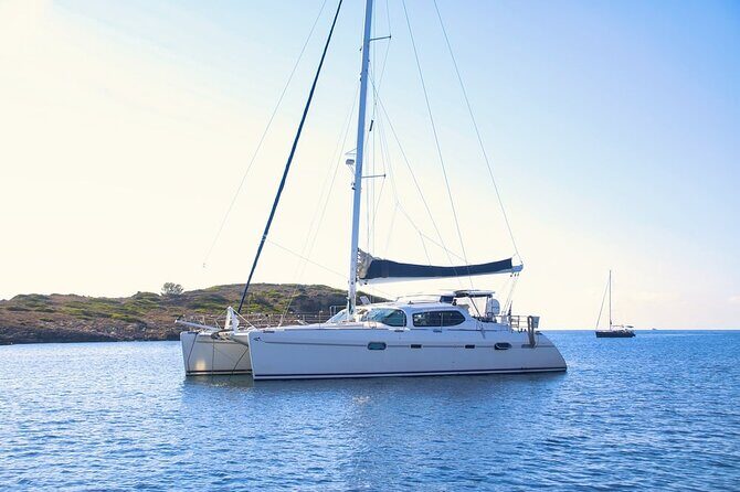 Zanzibar boat rental/charters - Picking Your Boat: Dhow Charm vs Catamaran Comfort vs Snorkeling Focus