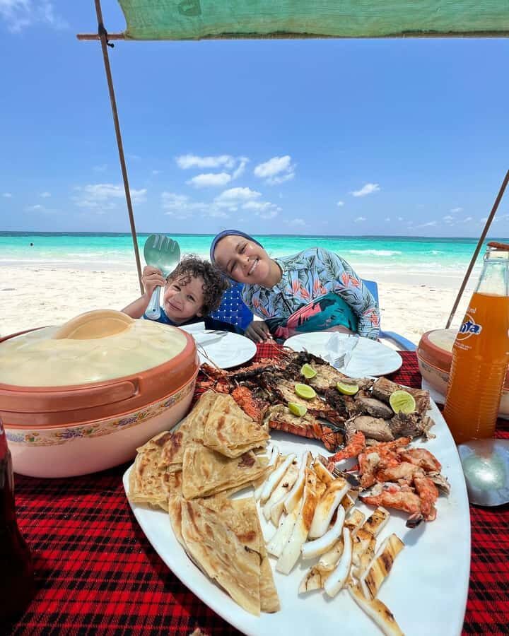 Zanzibar: Discover fullday snorkeling +sandbank BBQ - Kizimkazi pickup and the boat ride rhythm (with possible dolphin time)