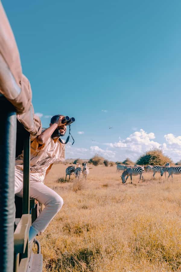 Zanzibar: Fly to Nyerere National Park – 2-Day Safari - English guide, friendly communication, and what that changes for you