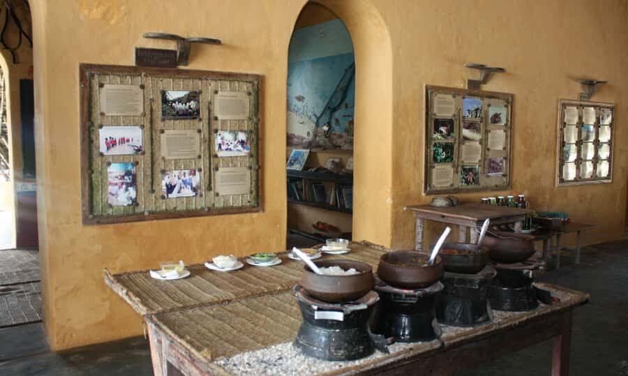Zanzibar: Full-Day Protected Chumbe Island Tour w. Lunch - Snorkeling with guides and a marine biologist: what makes the reef time worth it