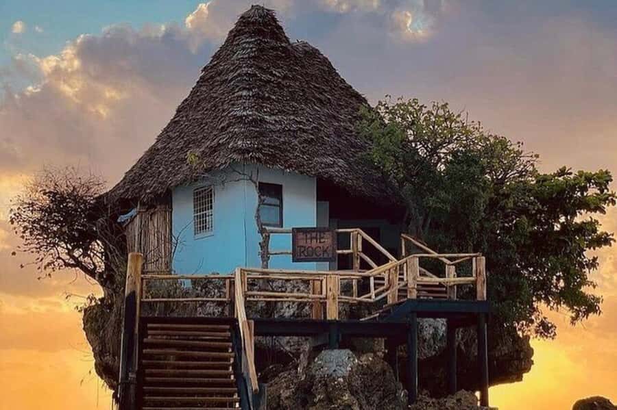 ZANZIBAR: Jozani Forest Monkey Tour and The Rock Restaurant - The drive along Zanzibar’s coastline to Pingwe