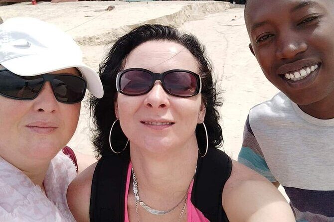 Zanzibar Stone Town: Historical Walking Tour With a Local Guide - Peoples Palace Museum and the sultan-stay story you can actually picture