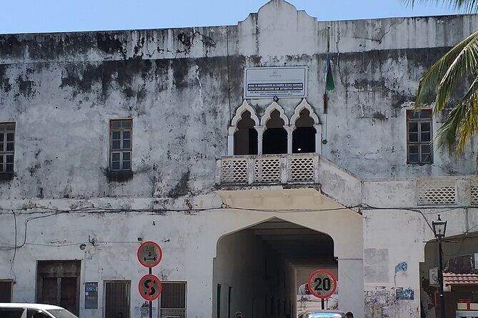 Zanzibar Stone Town: Historical Walking Tour With a Local Guide - Freddie Mercury area sights and the optional Freddie Mercury Museum