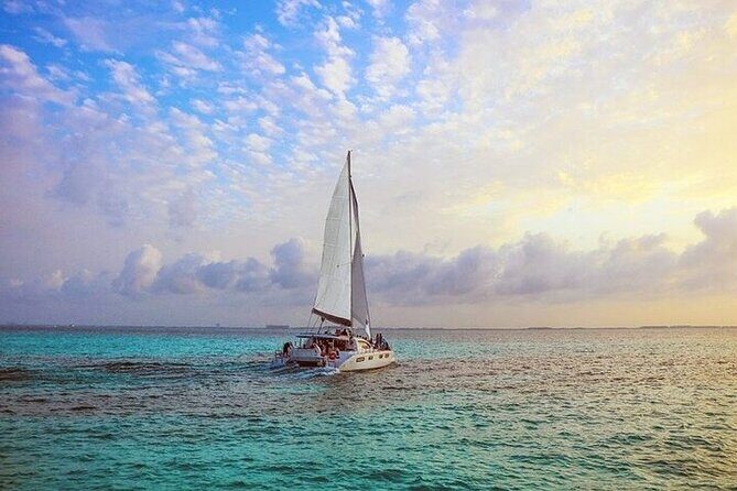 Zanzibar Sunset Cruise - Old Fort Mizingani Rd at 4:00 pm: how to avoid the stressful start
