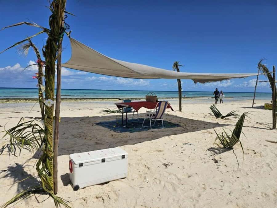 ZANZIBAR:Amazing tour Nakupenda SandBank with fruits - Private boat and guides: friendly captain energy, plus real attention
