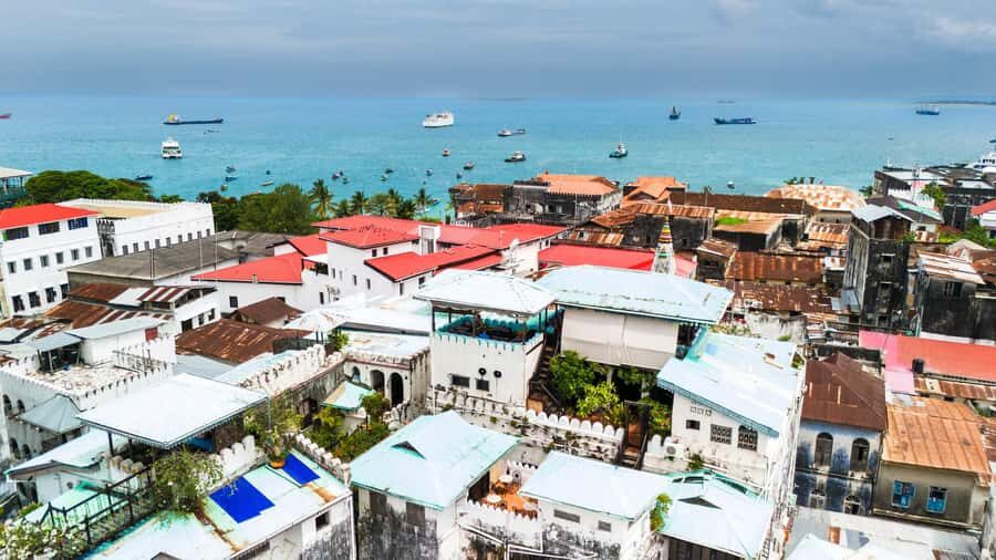 Zanzibar:Stone town Street food market walking tour,transfer - Stone Town Guided Walk: Photo Stops, Shops, and Getting Your Bearings